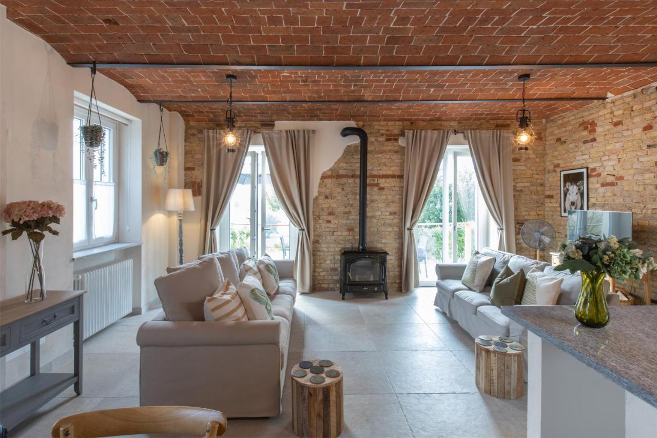 アルフィアーノ・ナッタ Nº18 A Private Country Hideaway In Monferratoヴィラ エクステリア 写真